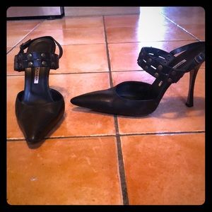 Manolo Blahnik size 40 black shoes